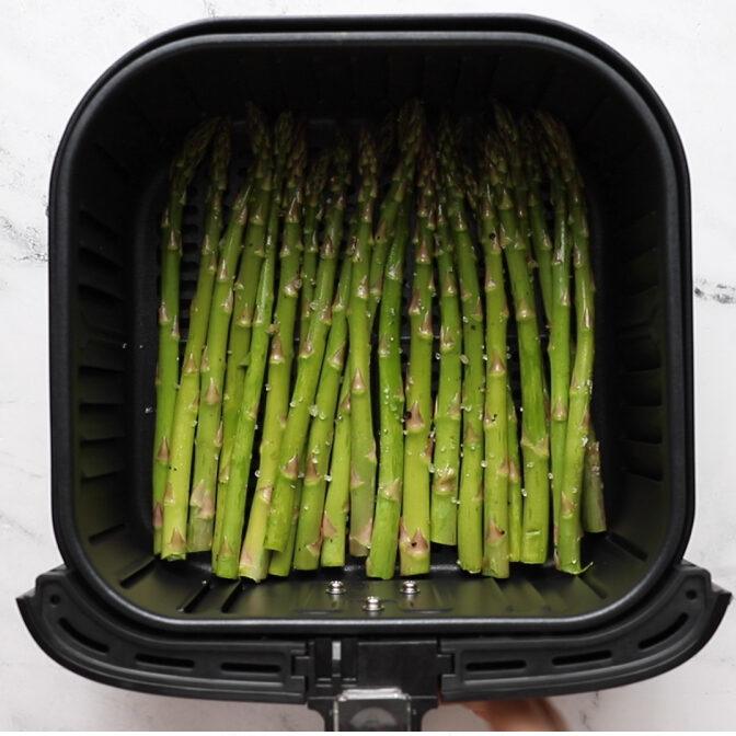 cooking asparagus in the air fryer