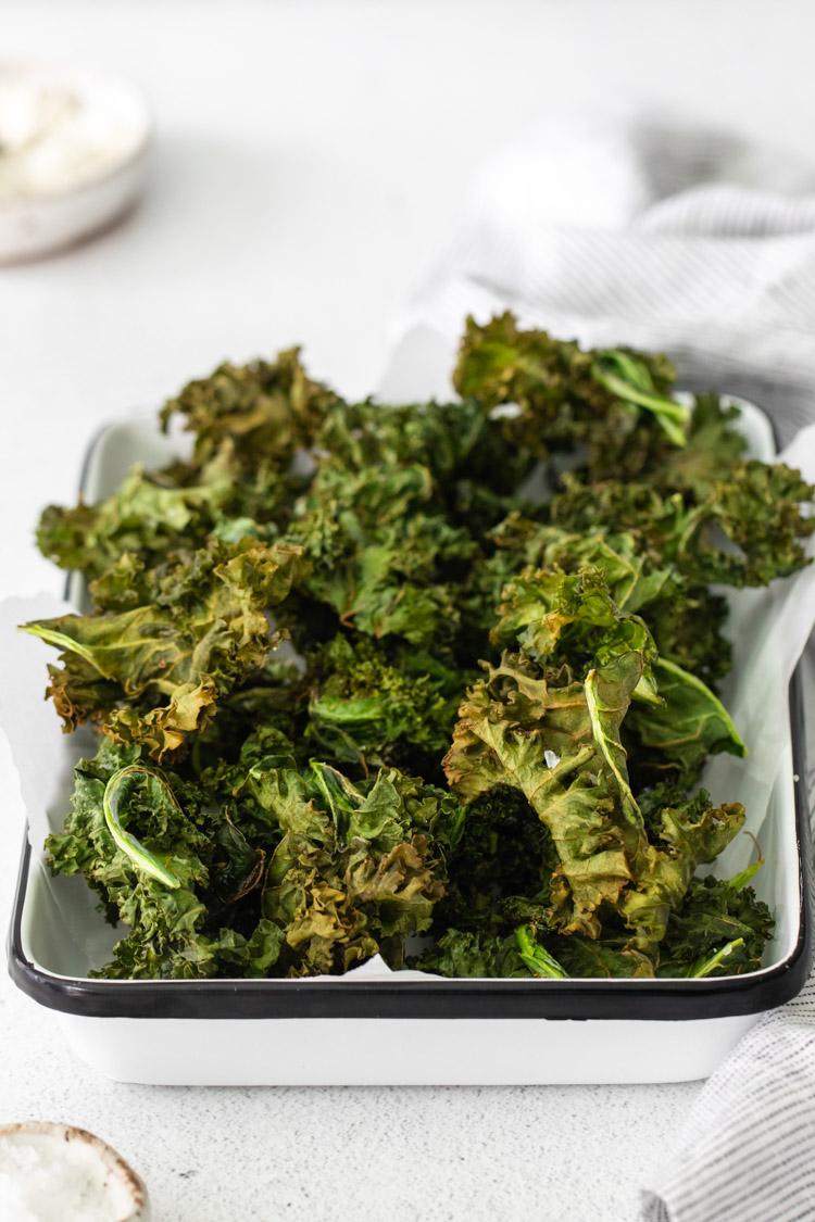 kale chips served in a serving bowl