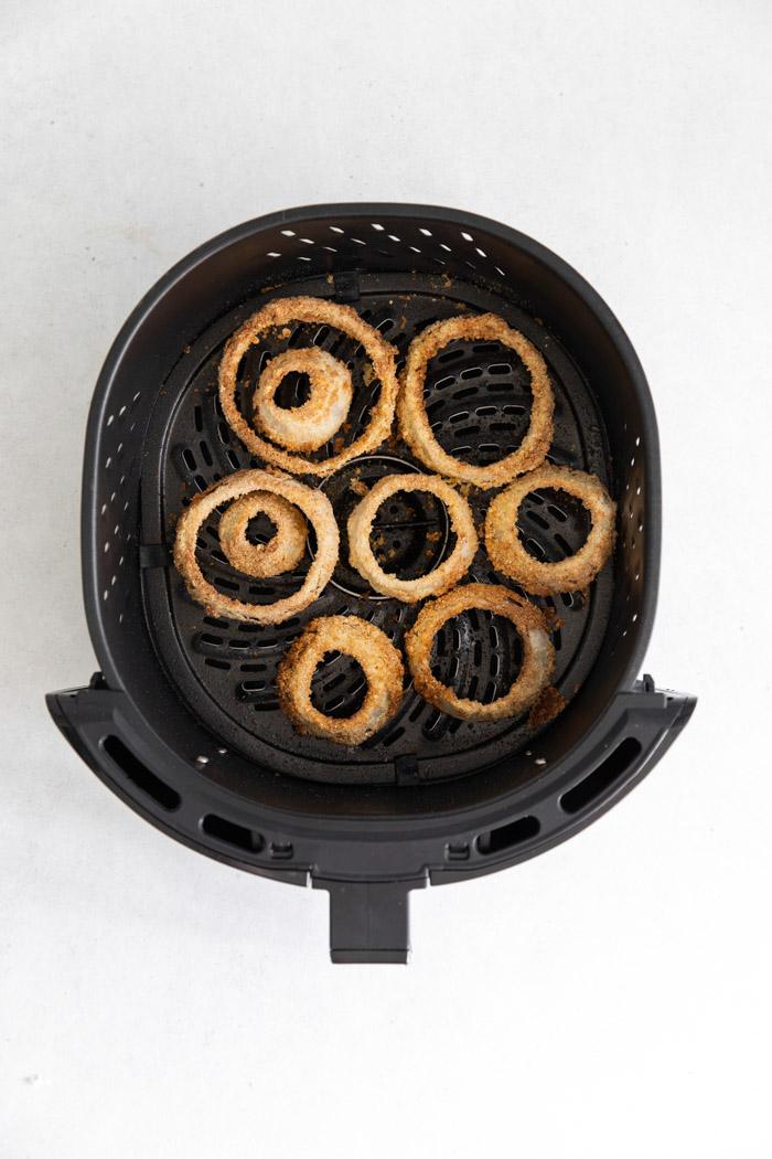 onion rings cooked in an air fryer