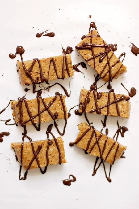 The DEPENDABLE Protein Bars EVER for the Table