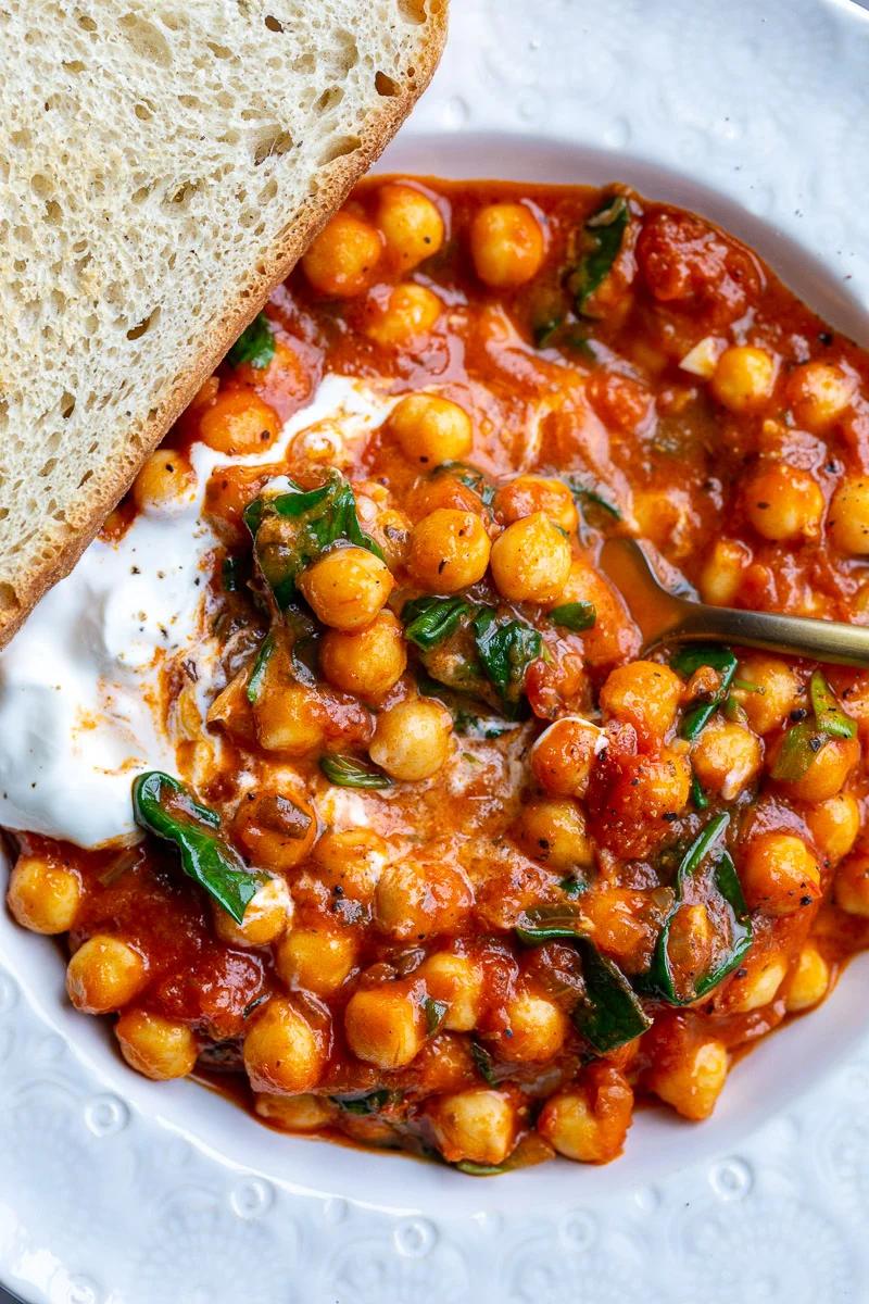 Braised Chickpeas from the Pantry