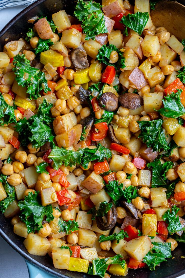 vegan hash made with potatoes, chickpeas and veggies