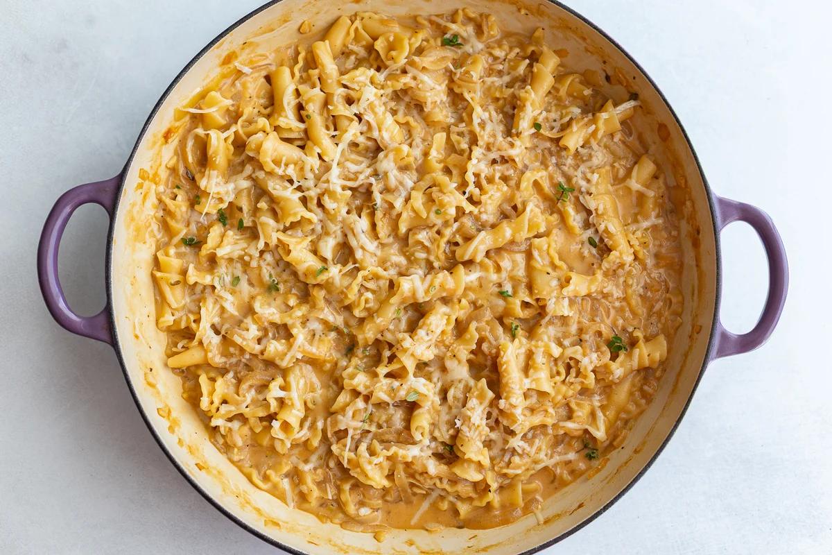 French Onion Pasta, Creamy