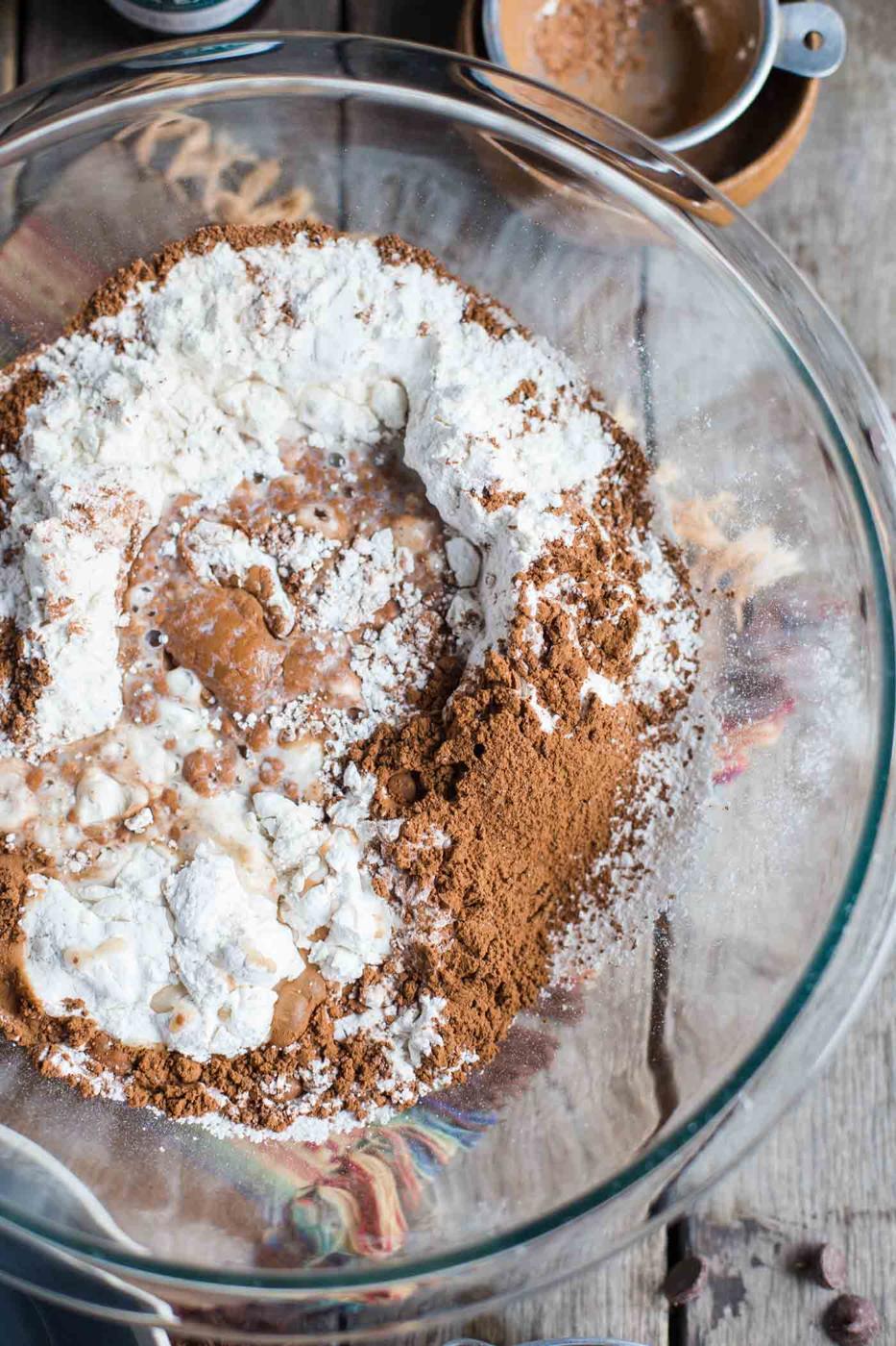 Double Chocolate VEGAN Muffins- this method is SO satisfying and straightforward to bake. They taste only like normal muffins and will leave everyone satisfied! SO chocolaty and SATISFYING!