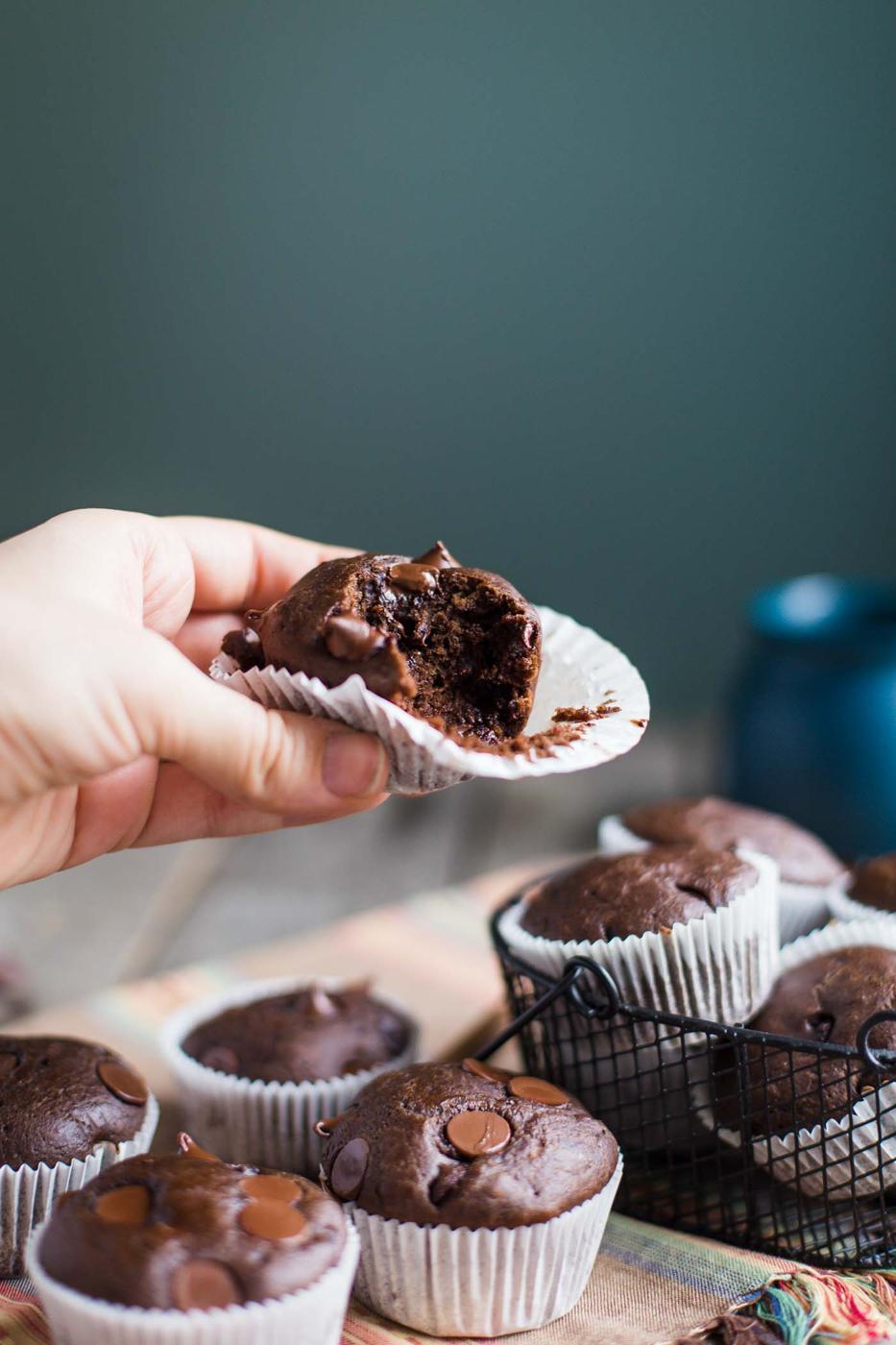 Double Chocolate VEGAN Muffins- this method is SO satisfying and straightforward to bake. They taste only like normal muffins and will leave everyone satisfied! SO chocolaty and SATISFYING!