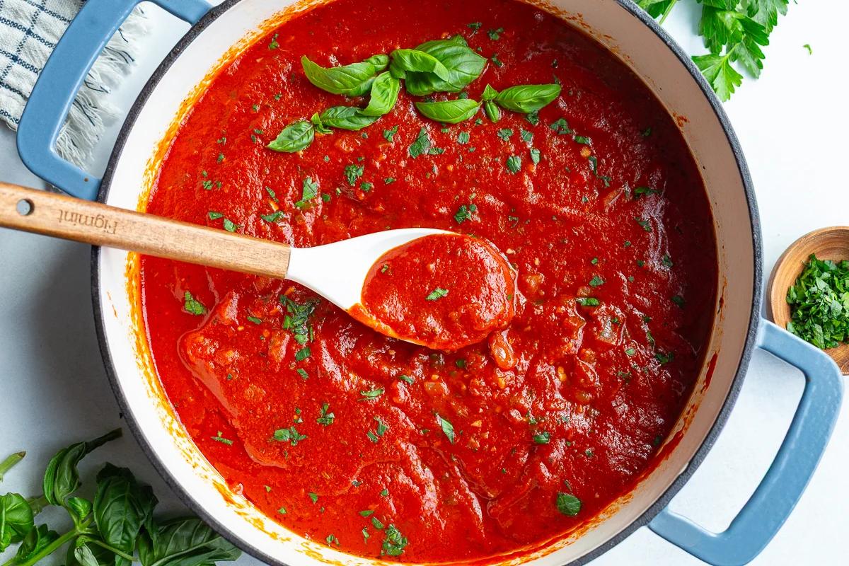 Unfussy Marinara Sauce (Ready in 20 Minutes) from the Pantry