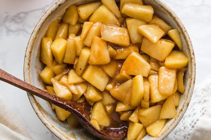 Straightforward Sautéed Cinnamon Apples at Home