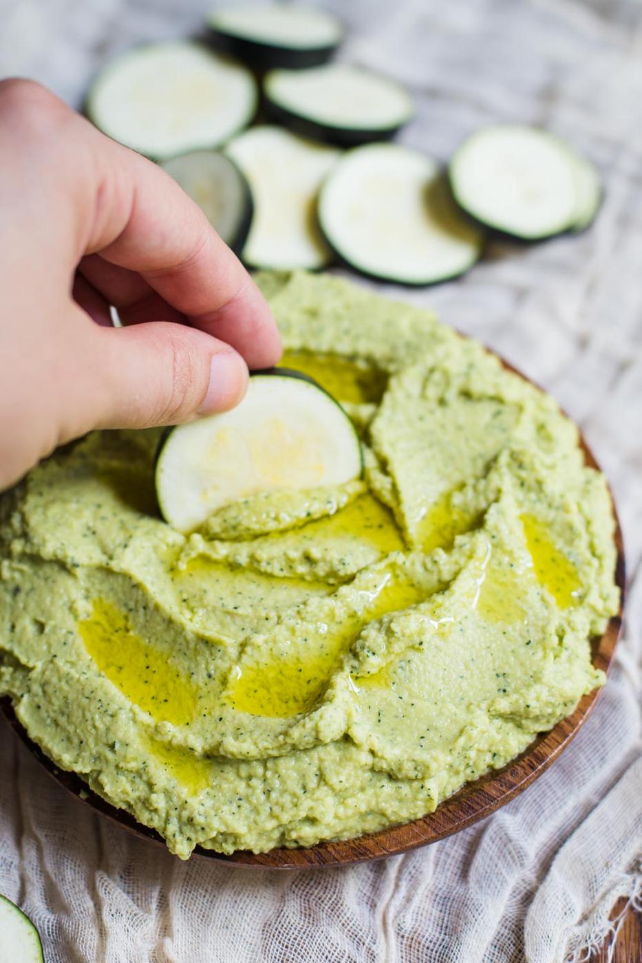 zucchini hummus