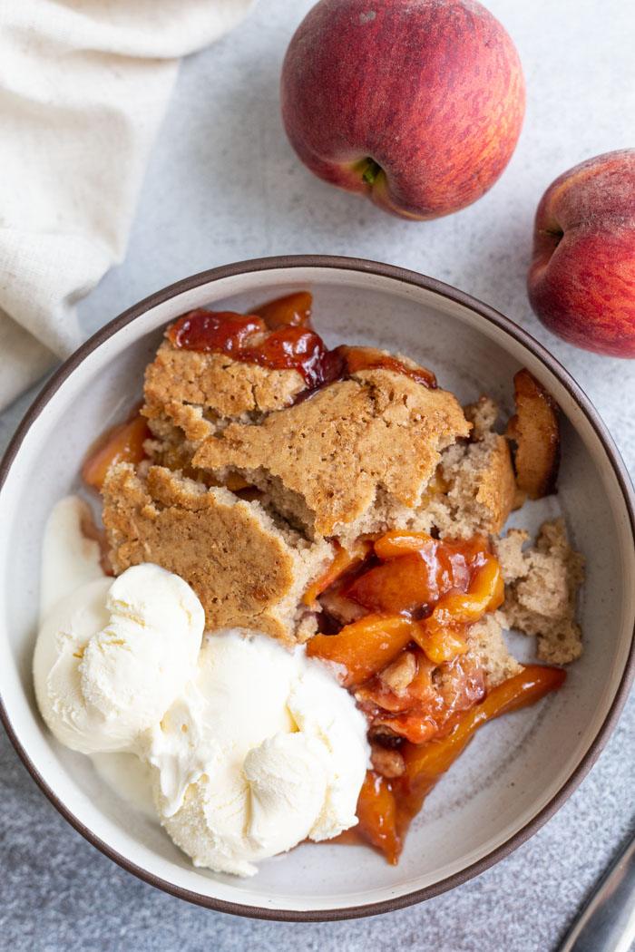 Fashioned Peach Cobbler, Old