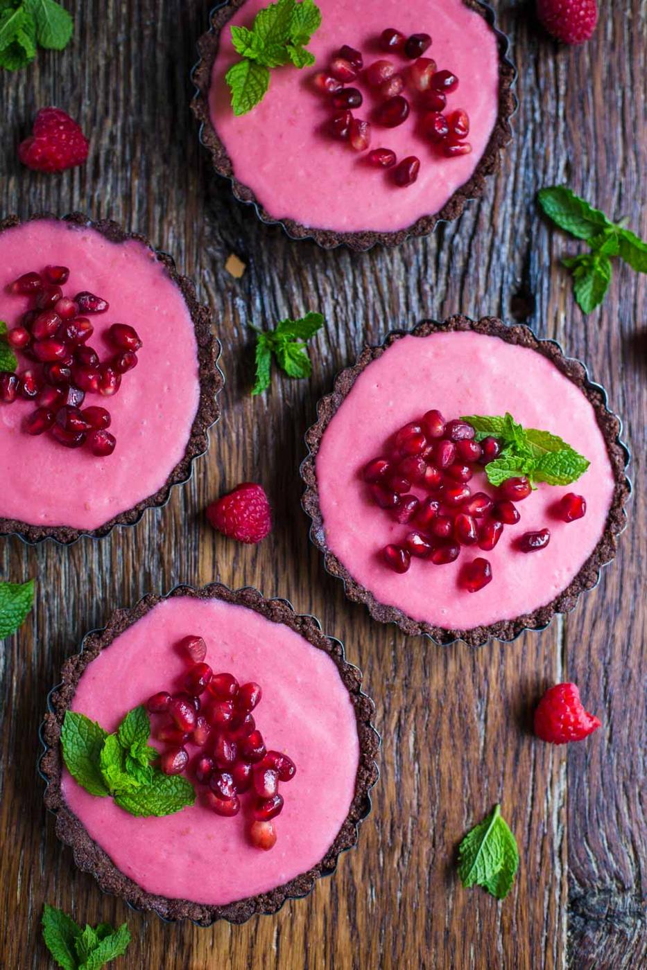 Raw Raspberry Tarts for the Table