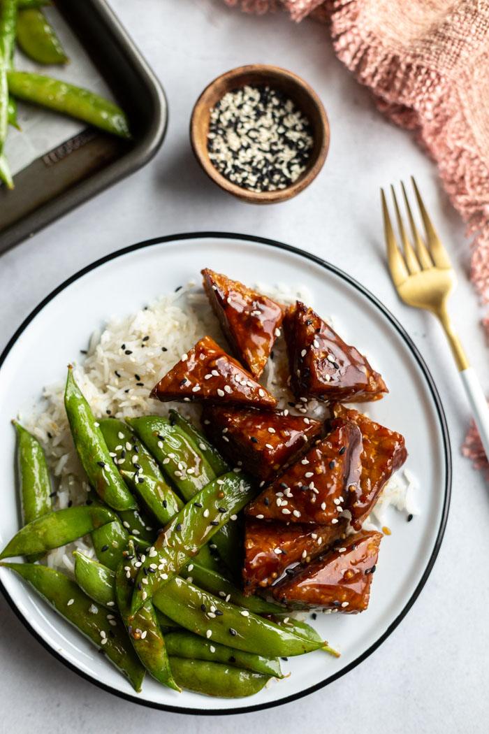 Smoked Tempeh Bowls at Home
