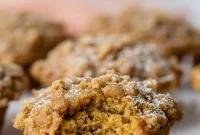 Cinnamon Streusel Banana Muffins