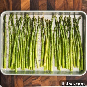 Perfectly Roasted Asparagus - a delicious and simple healthy side dish