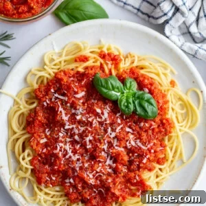 Pomodoro sauce over spaghetti