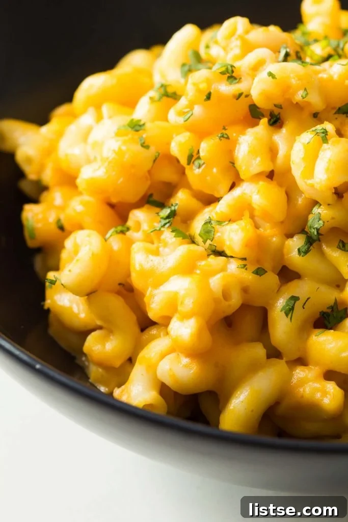 Creamy instant pot mac and cheese ready to be served