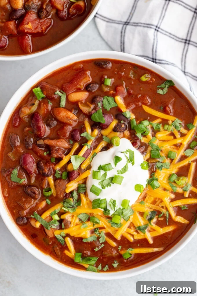 Ultimate Instant Pot Chili 6 Vegetarian chili made with beans and veggies.