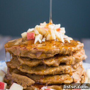 Apple Cinnamon Protein Pancakes - gluten-free, easy, and super yummy!
