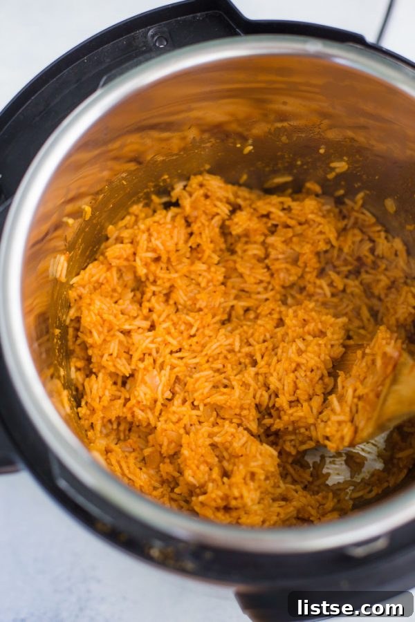Effortless Instant Pot Mexican Rice 4 Simple and Flavorful Instant Pot Mexican Rice - Perfect for Any Meal