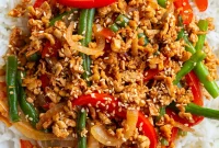 Crumbled Tofu Stir-Fry with Garlic and Vegetables