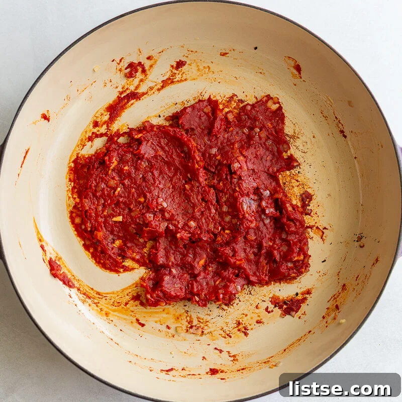 Creamy Tomato & Protein-Packed Pasta Recipe 6 tomato paste and garlic in a large skillet